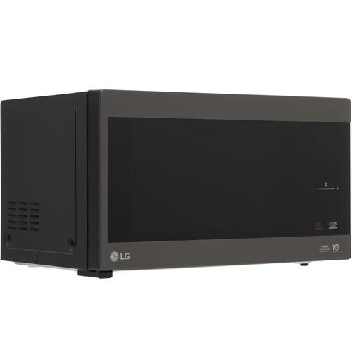 Микроволновая печь LG NeoChef MS2596CIT черный Микроволновая печь LG NeoChef MS2596CIT черный — Дополнительный ракурс