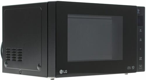 Микроволновая печь LG NeoChef MW23W35GIB черный Микроволновая печь LG NeoChef MW23W35GIB черный — Дополнительный ракурс